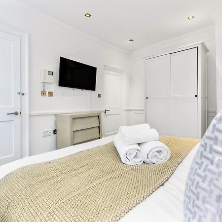 Piccadilly House! Villa London Bagian luar foto